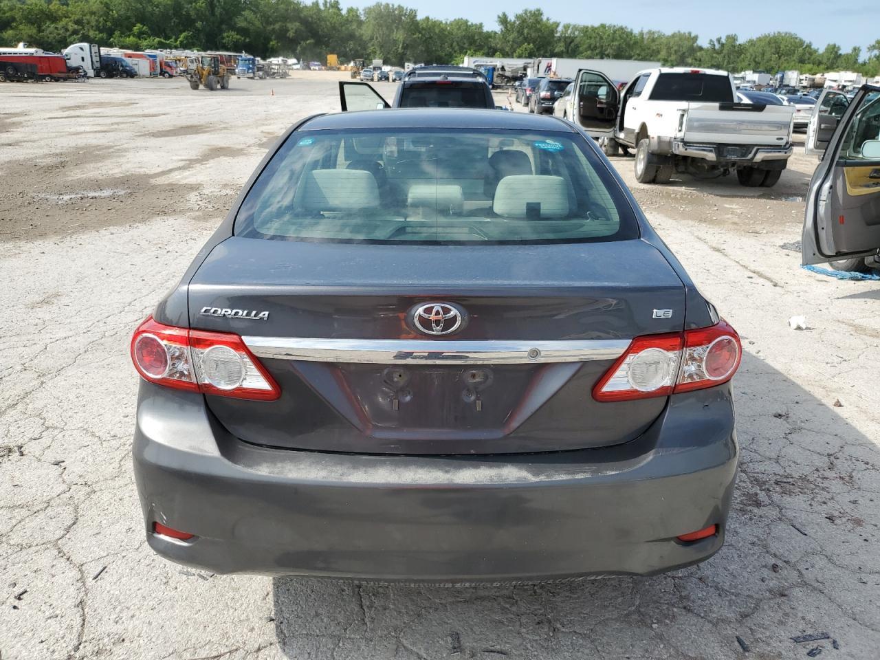 2011 Toyota Corolla Base - Фото 6