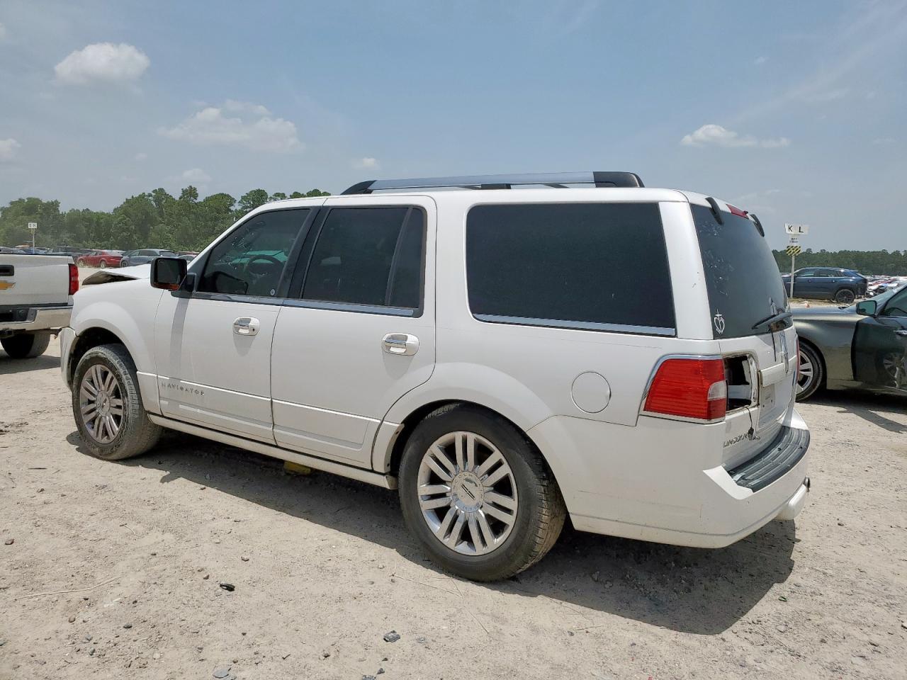 2009 Lincoln Navigator - Фото 2