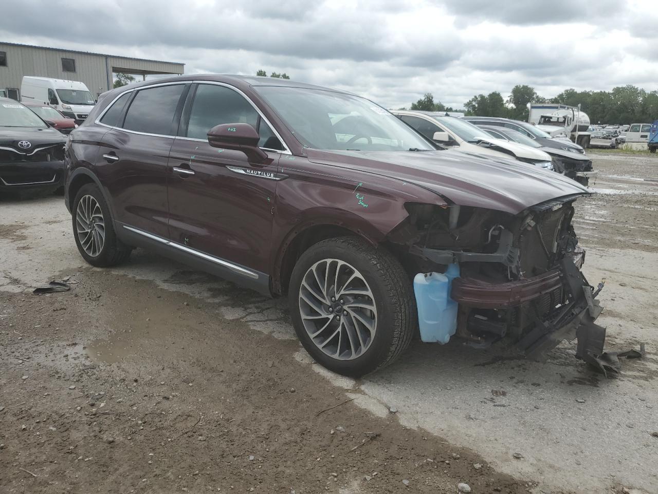 2019 Lincoln Nautilus Reserve - Фото 4