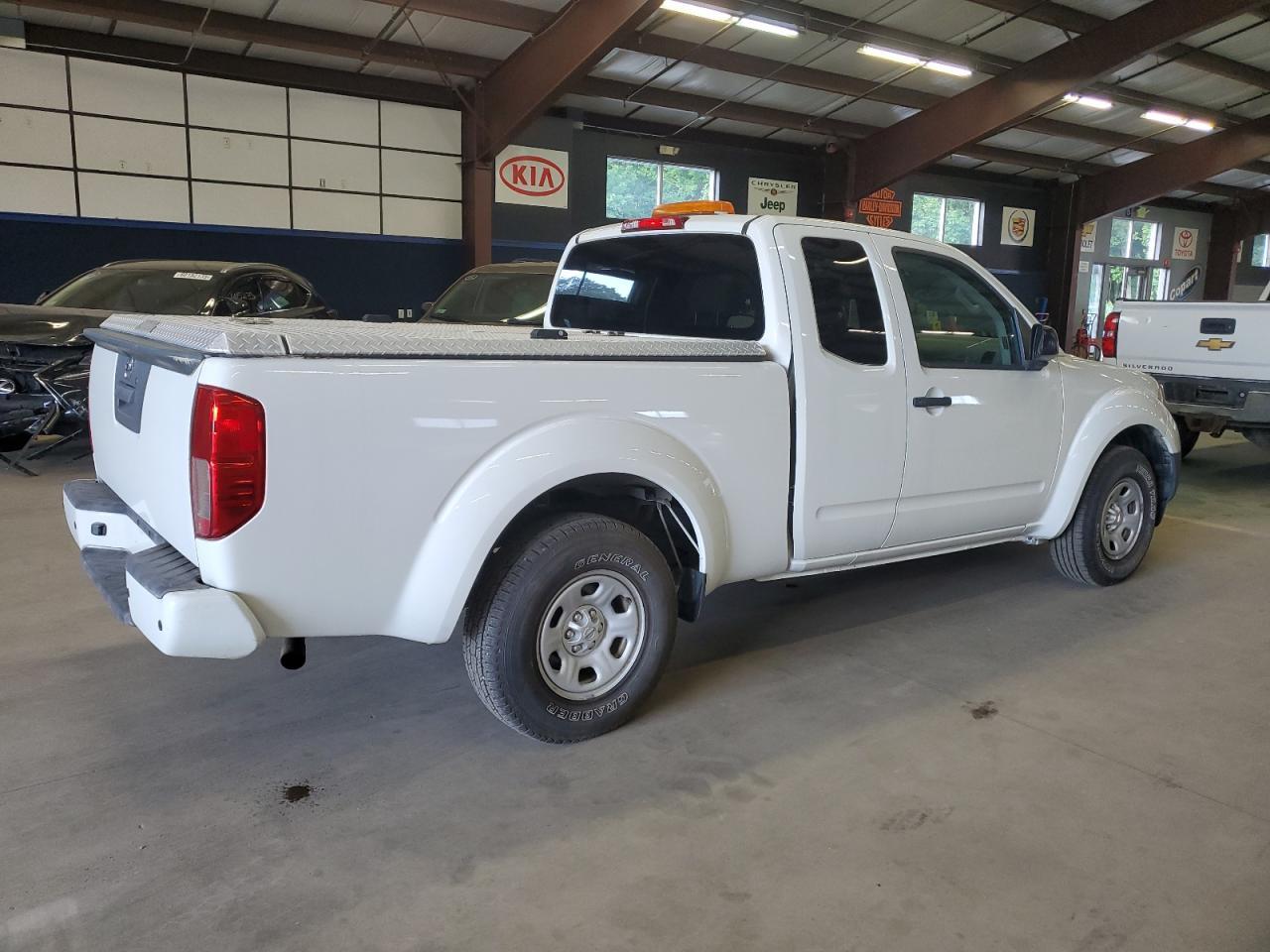 2018 Nissan Frontier S - Фото 3