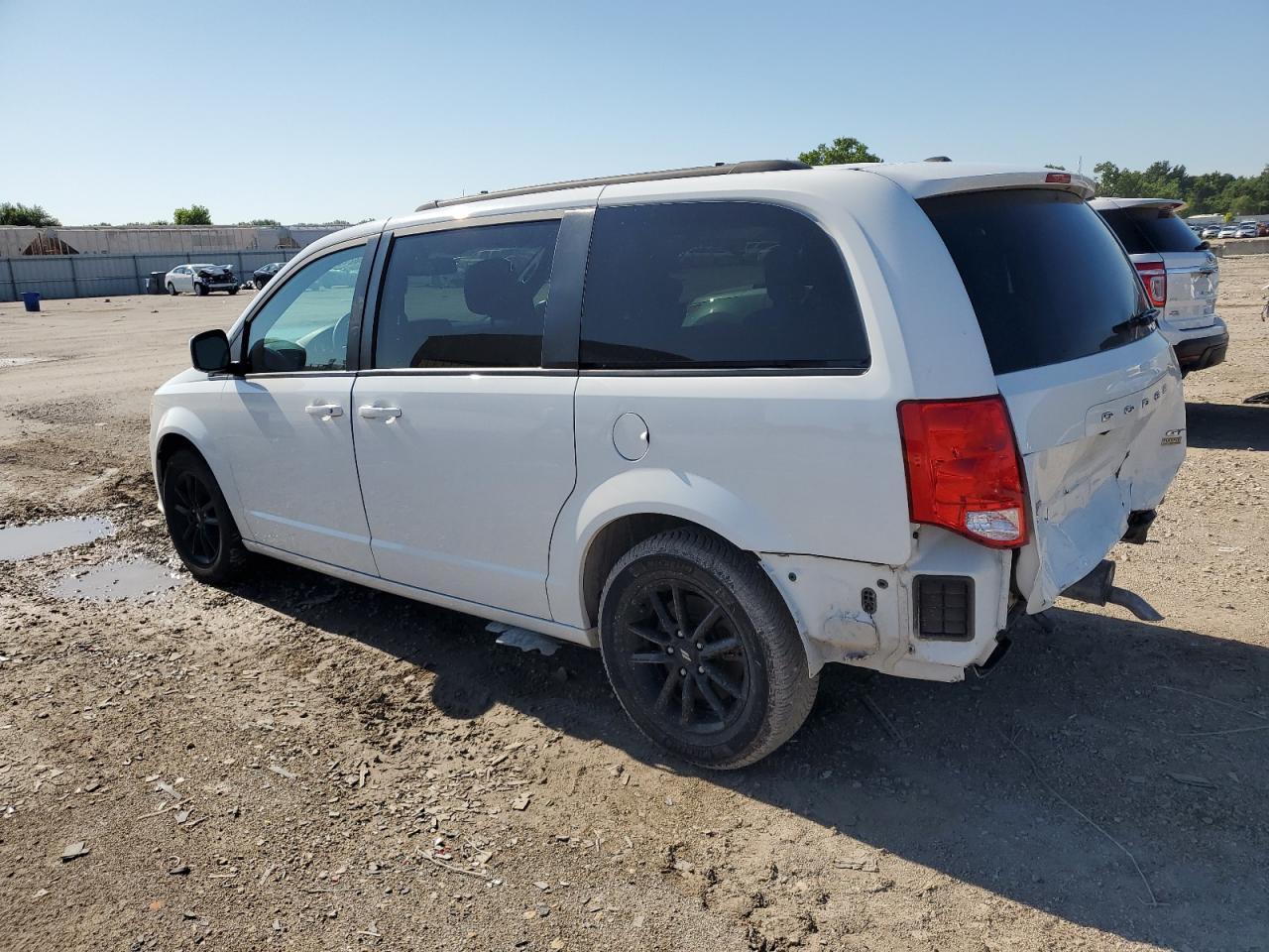 2019 Dodge Grand Caravan Gt - Image 2
