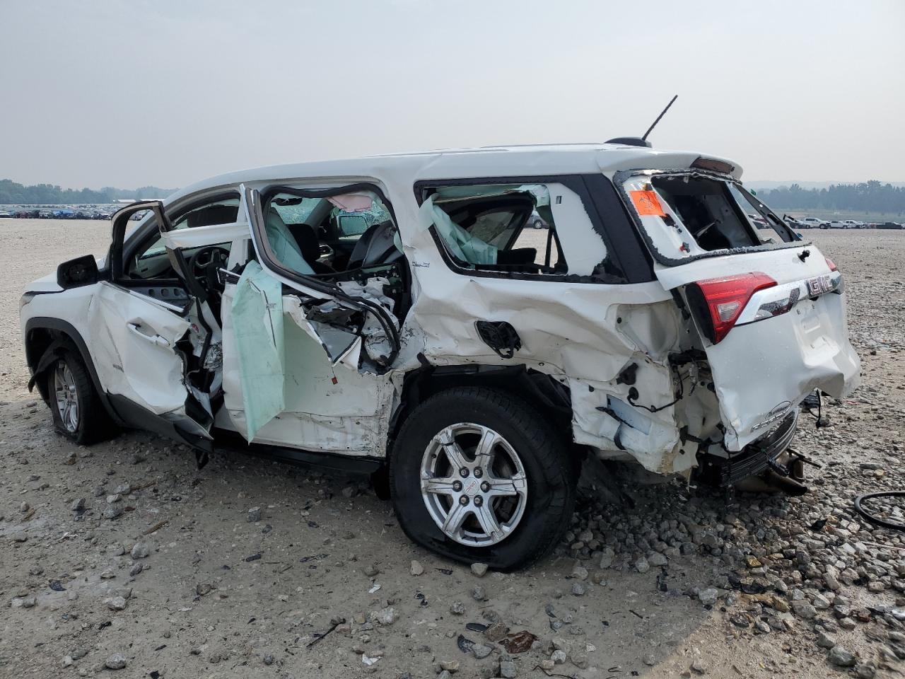 2018 GMC Acadia Sle - Image 2