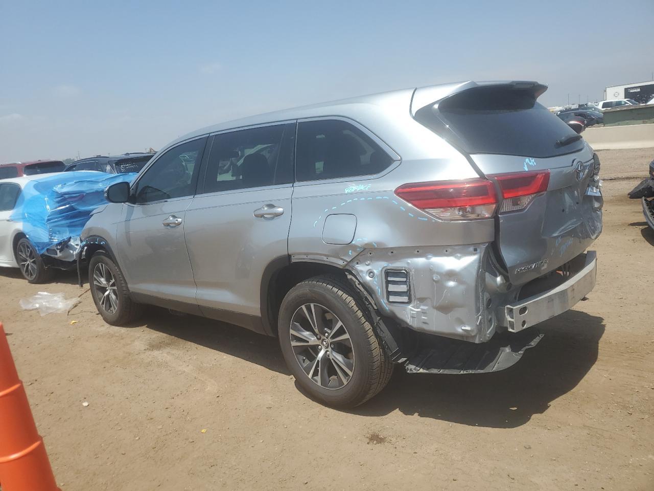 2019 Toyota Highlander Le - Image 2