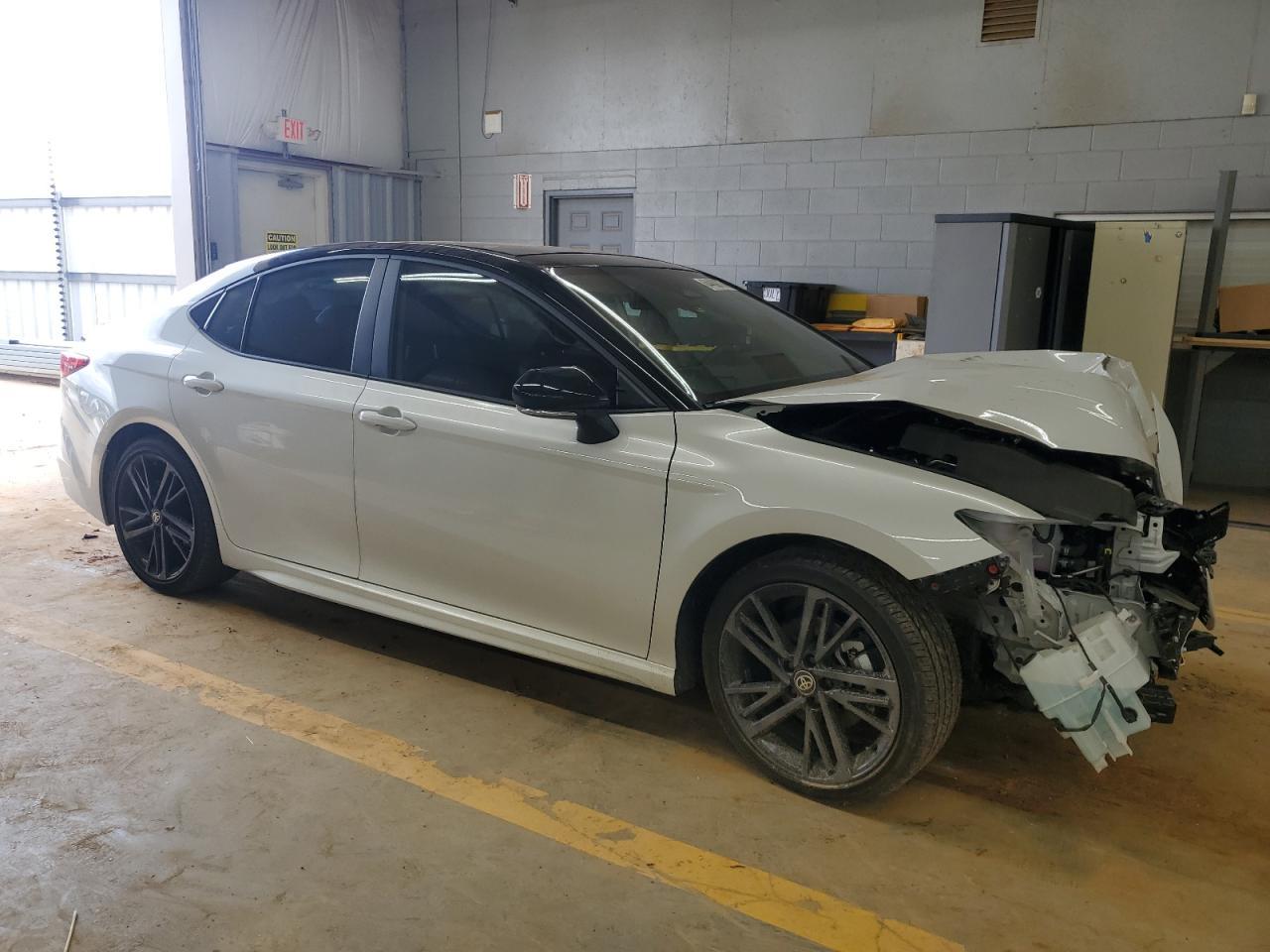 2025 Toyota Camry Xse - Фото 4