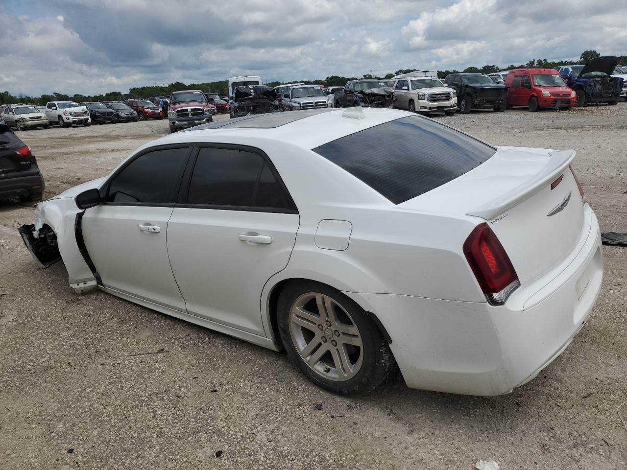 2020 Chrysler 300 S - Фото 2