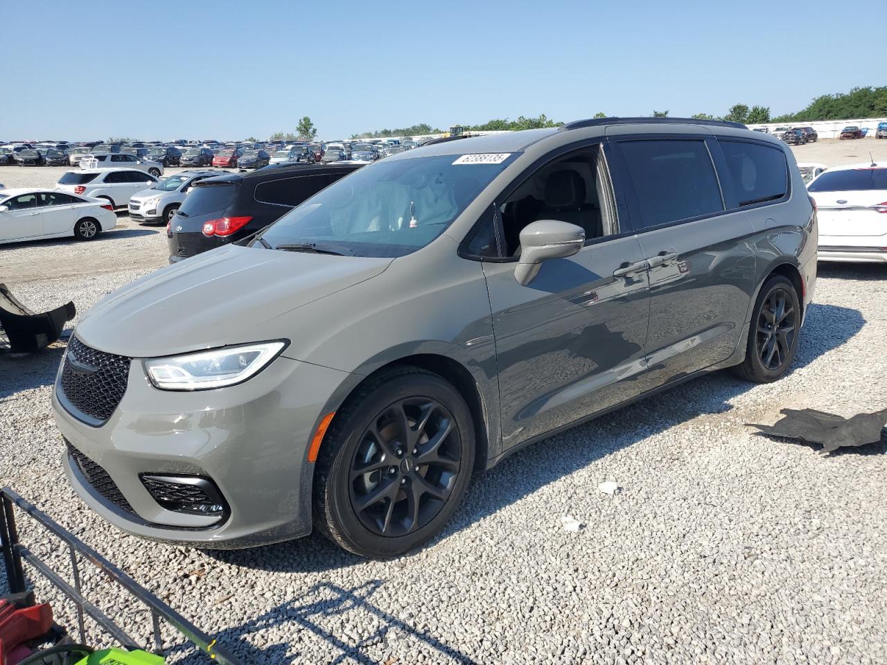 2021 Chrysler Pacifica Touring