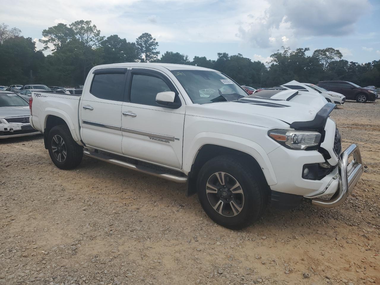 2018 Toyota Tacoma Double Cab - Image 4