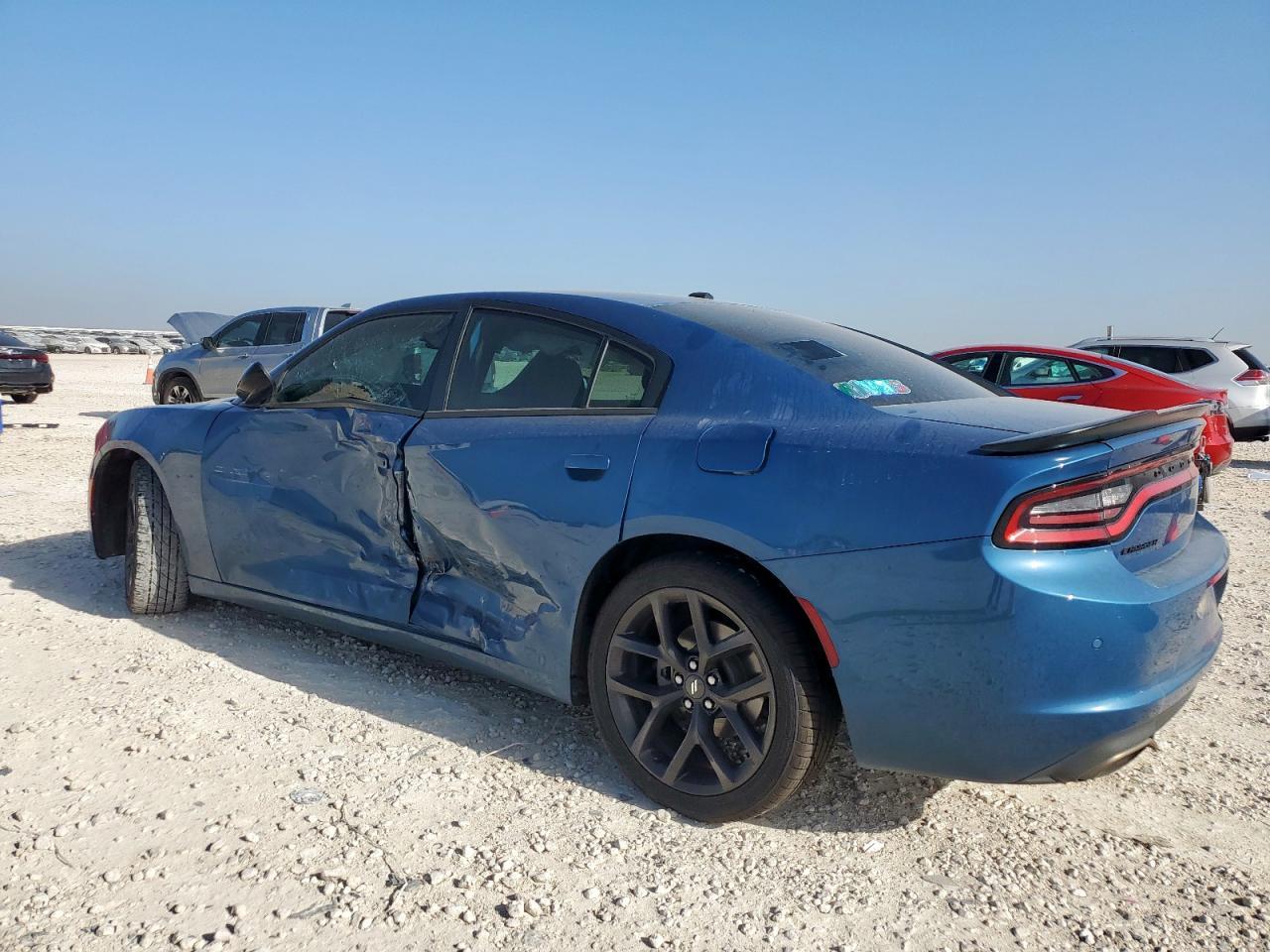 2021 Dodge Charger Sxt - Фото 2