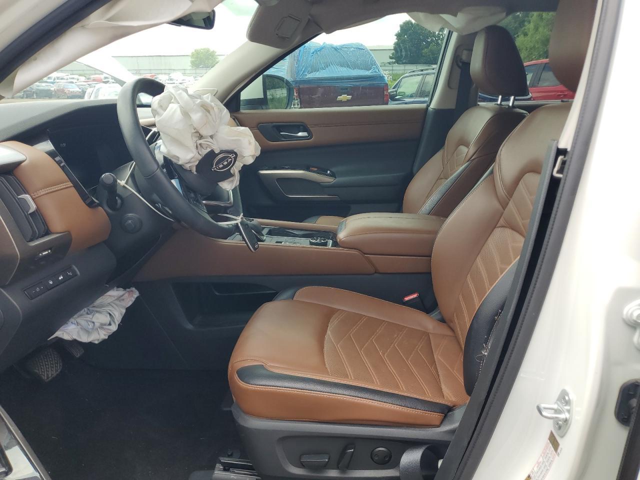 2024 Nissan Pathfinder Platinum - Фото 7