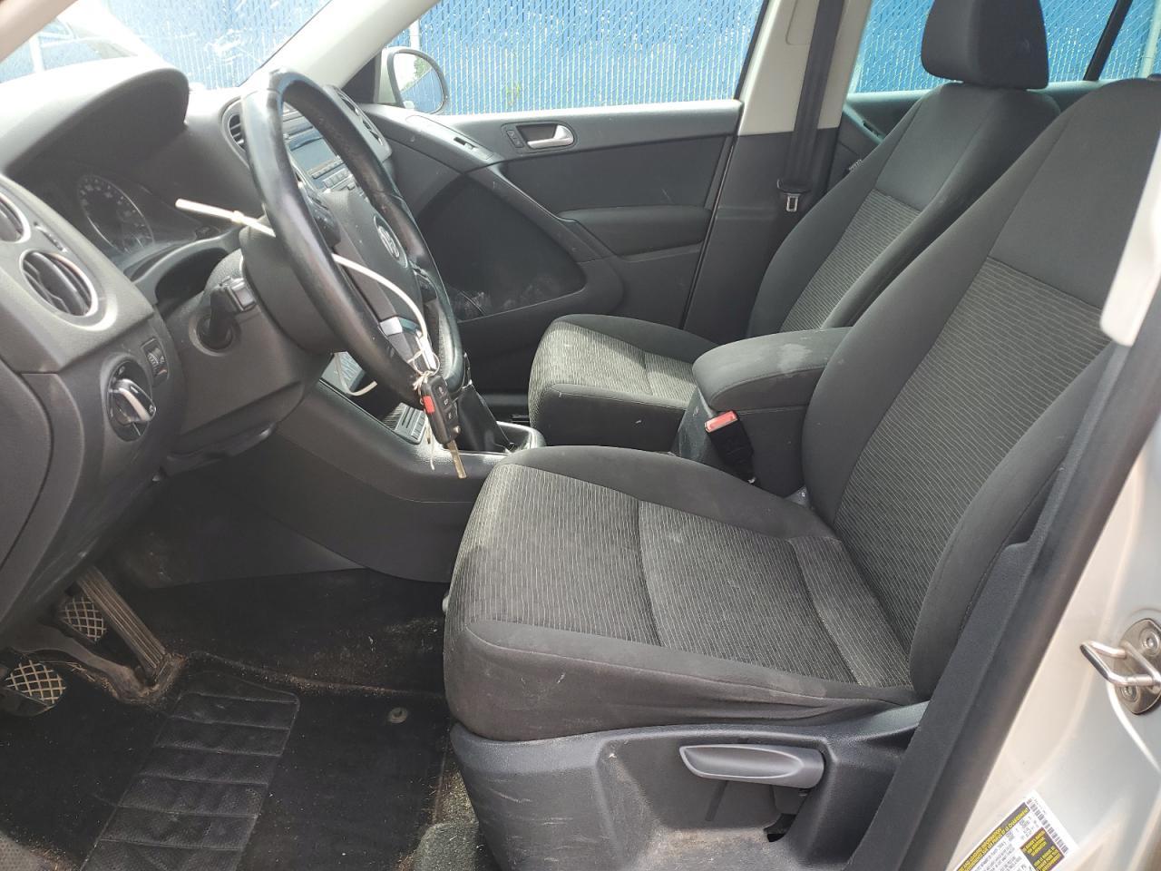 2014 Volkswagen Tiguan S - Фото 7