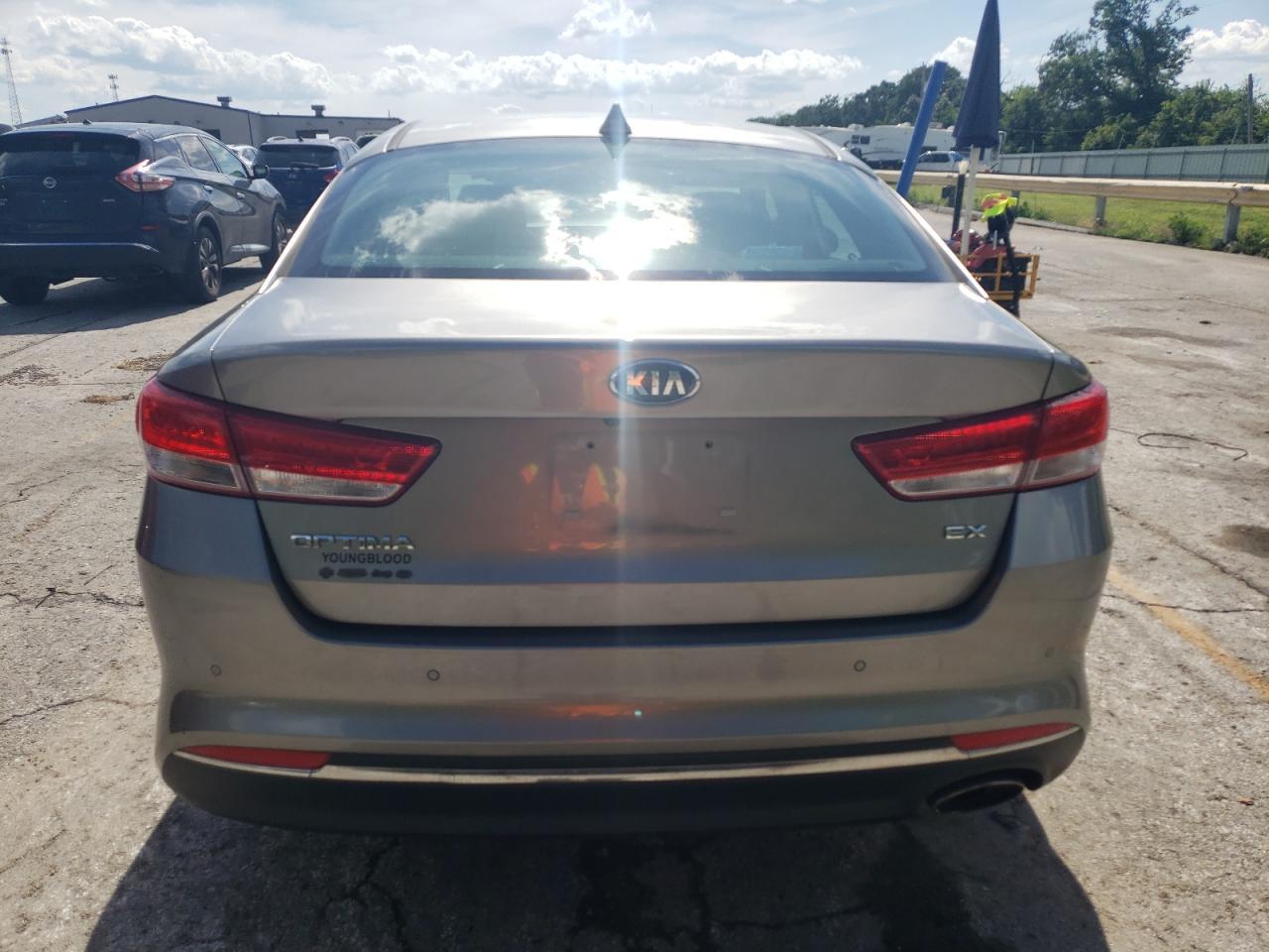 2018 Kia Optima Ex - Фото 6