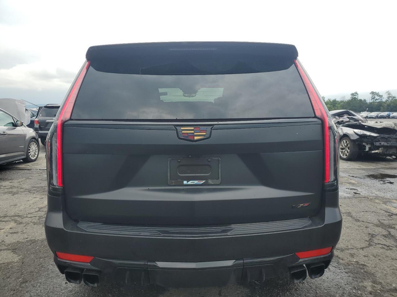 2024 Cadillac Escalade V - Image 6