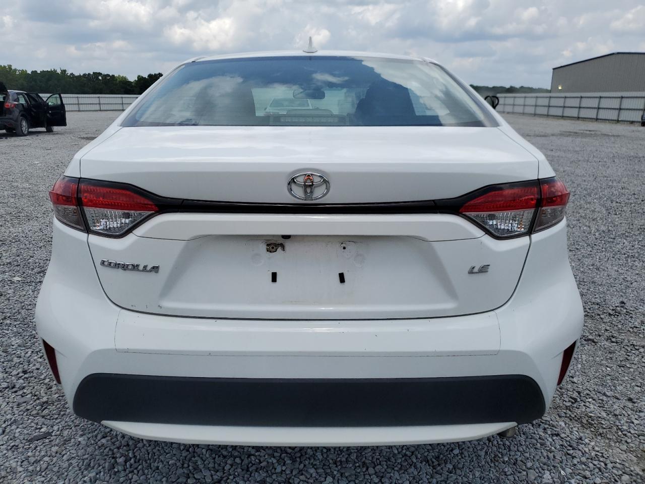 2020 Toyota Corolla Le - Image 6