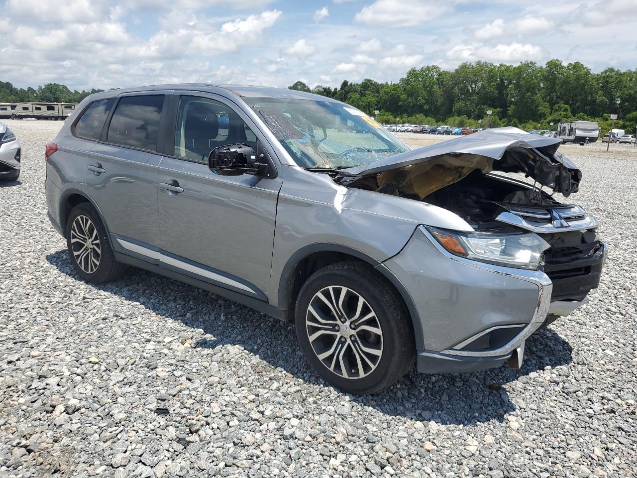 2017 Mitsubishi Outlander Es - Фото 4