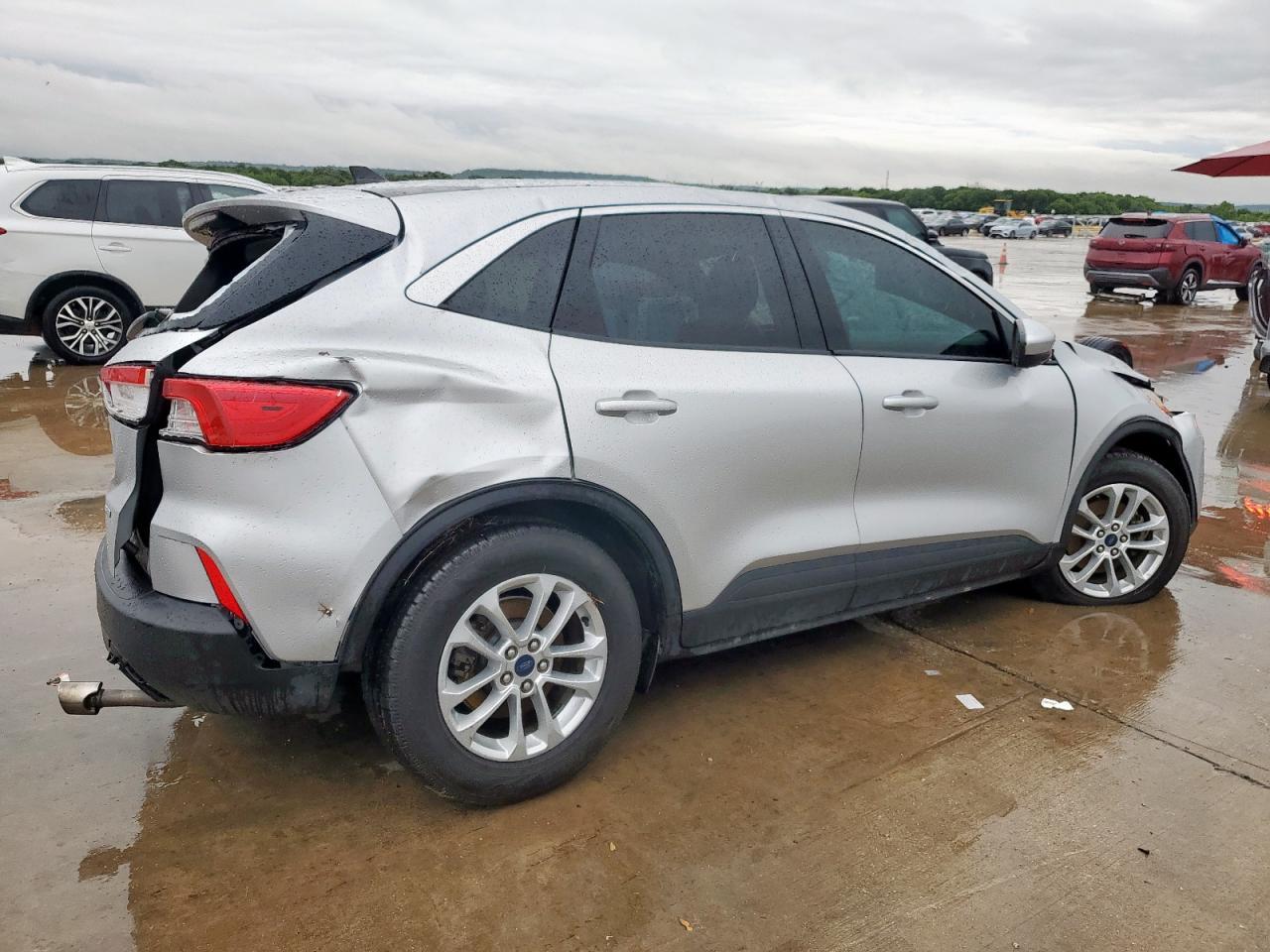 2020 Ford Escape Se - Фото 3