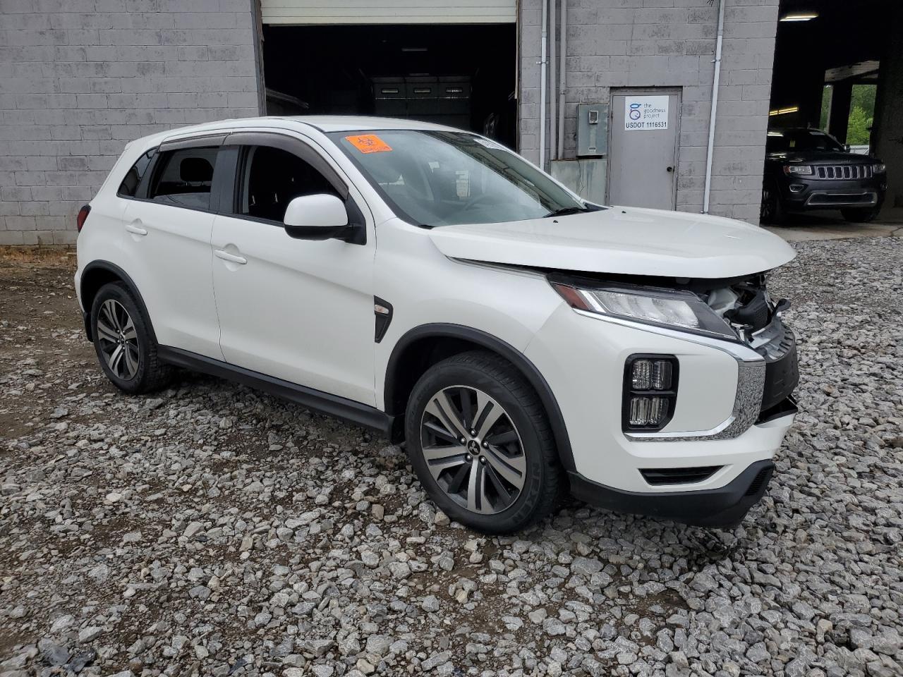 2020 Mitsubishi Outlander Sport Es - Фото 4