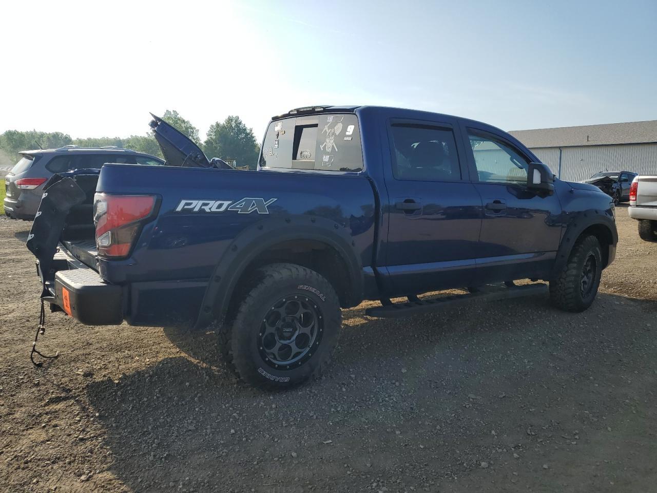 2021 Nissan Titan Sv - Image 3