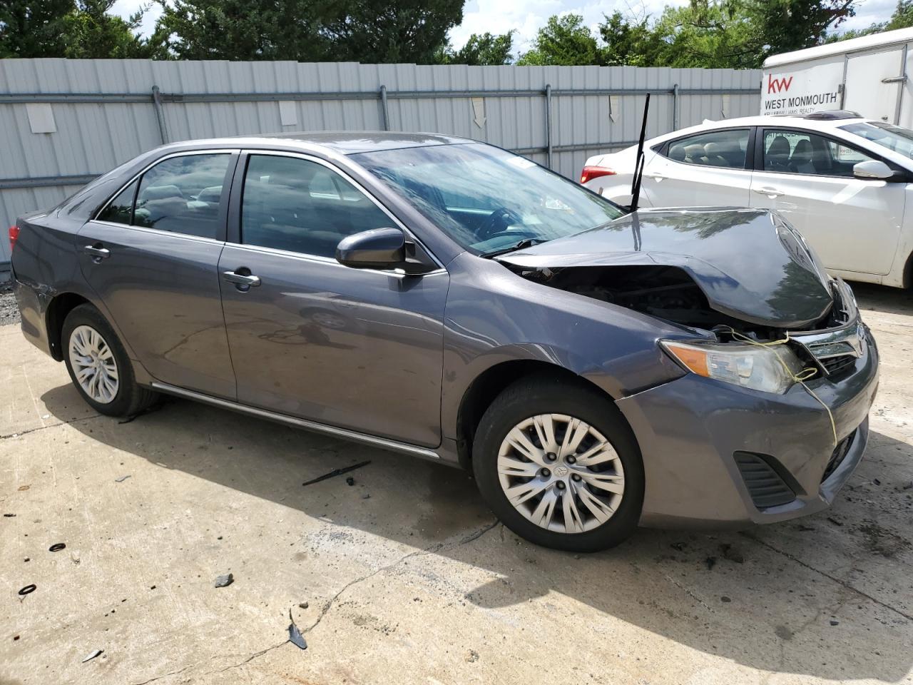 2013 Toyota Camry L - Image 4