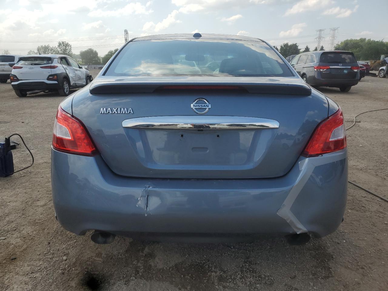 2010 Nissan Maxima S - Image 6