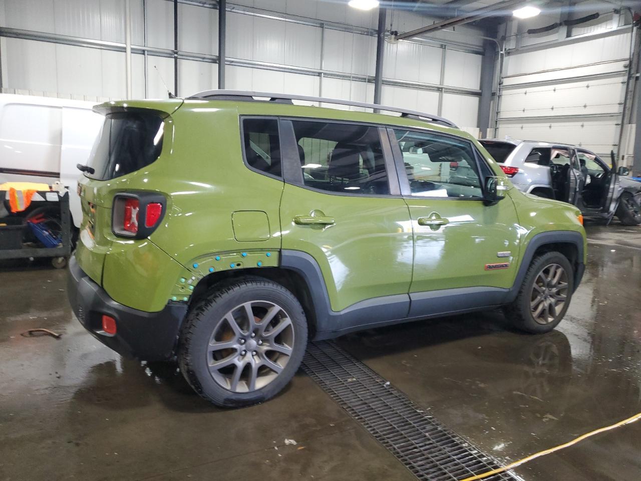 2016 Jeep Renegade Latitude - Фото 3