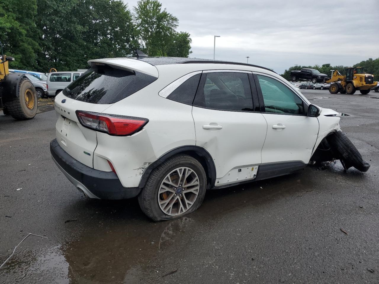 2020 Ford Escape Sel - Фото 3
