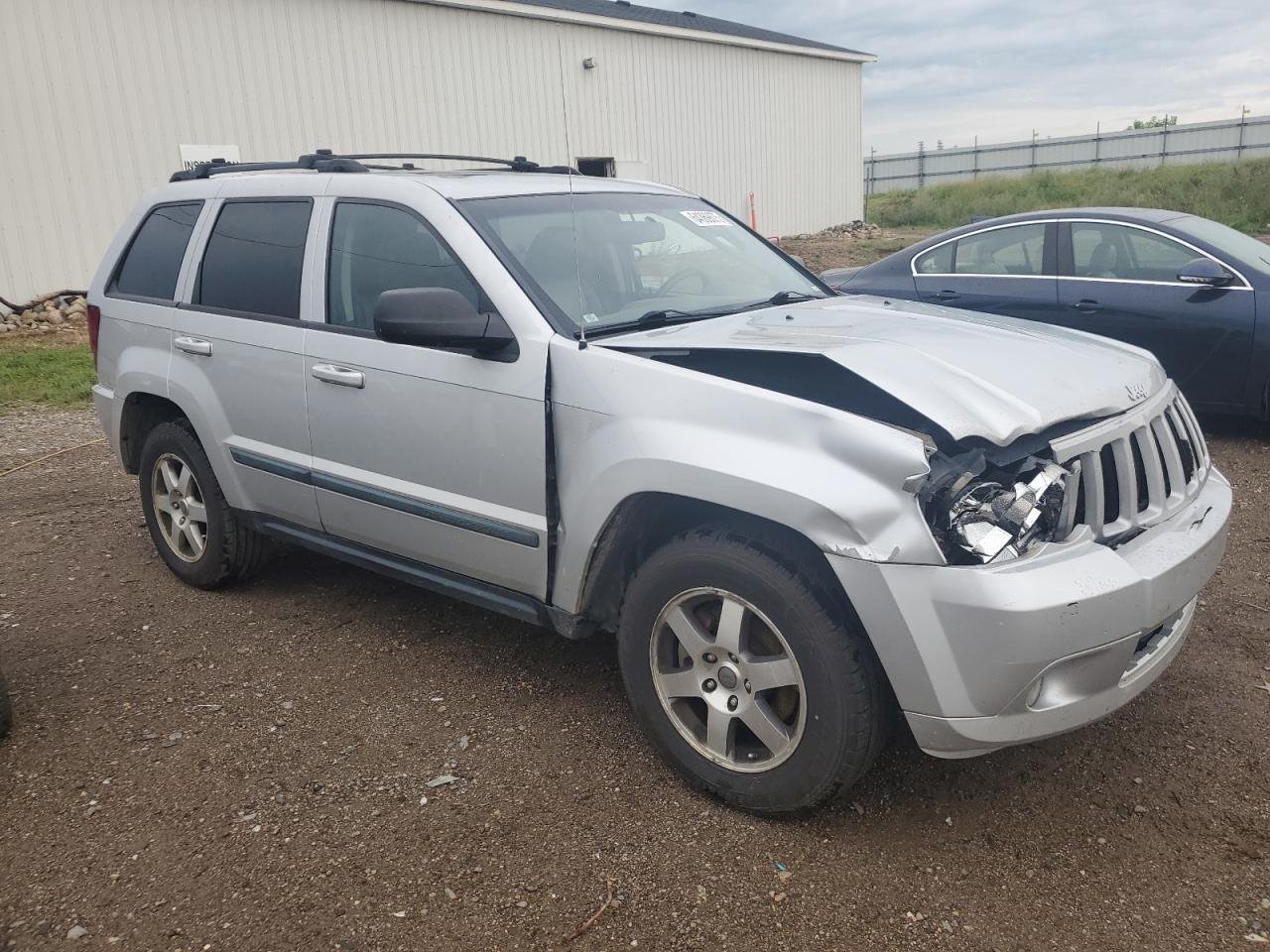2008 Jeep Grand Cherokee Laredo - Image 4