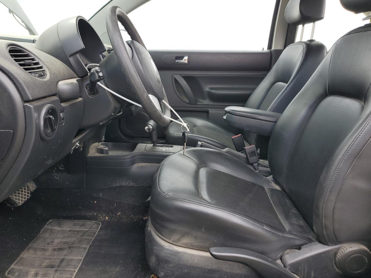 2008 Volkswagen New Beetle S - Фото 7