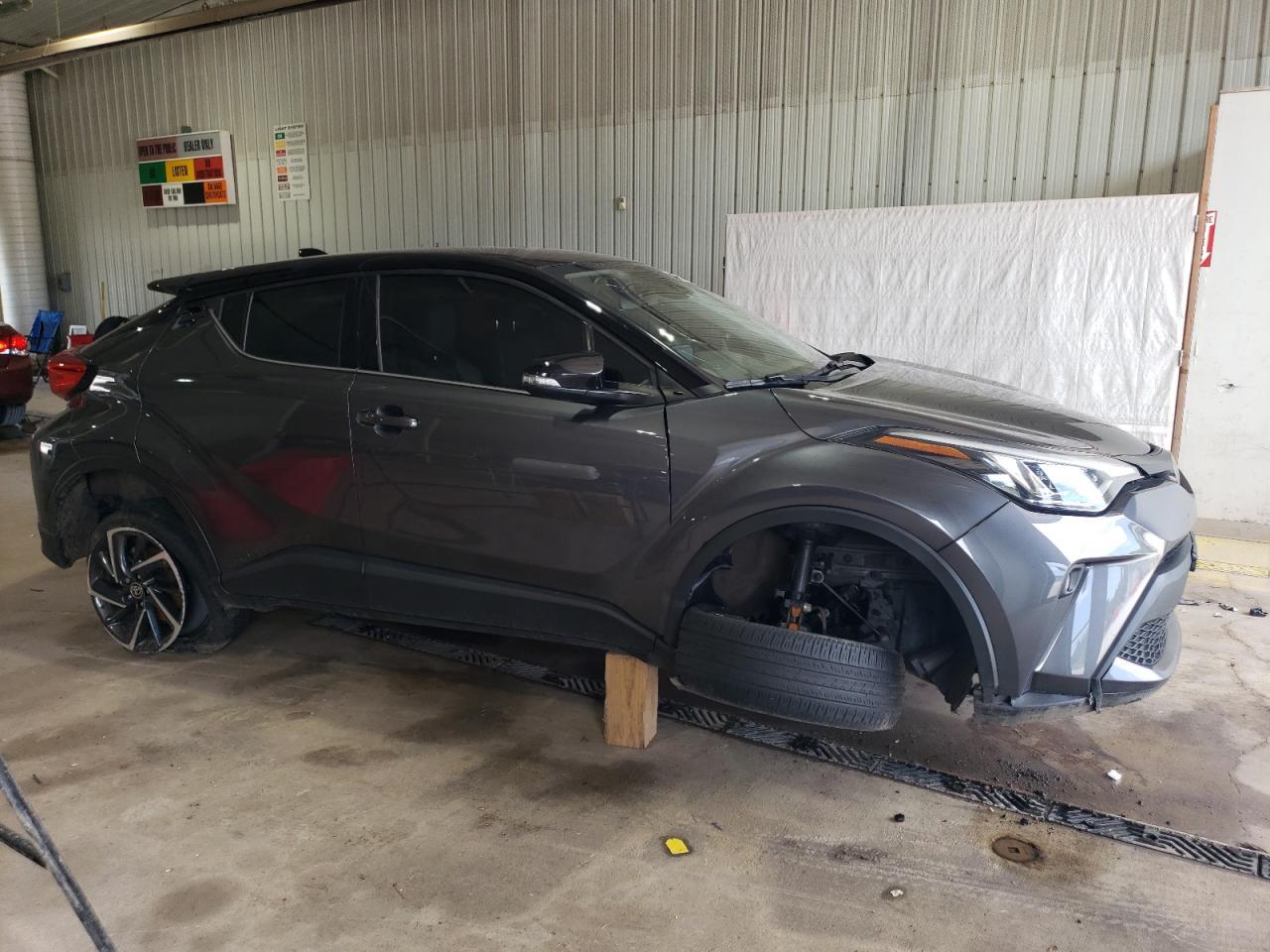 2022 Toyota C-Hr Xle - Фото 4