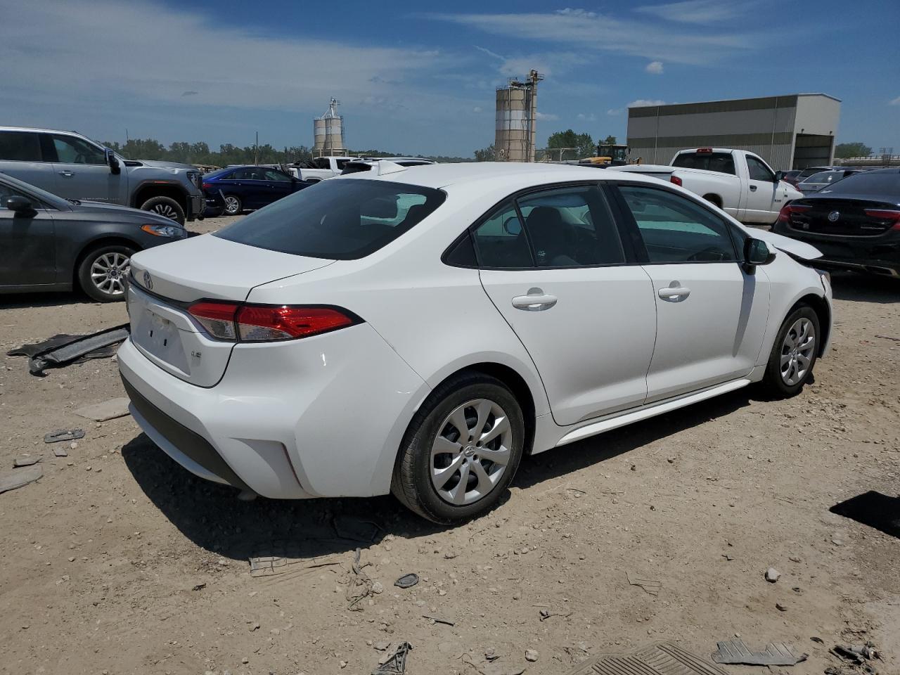 2021 Toyota Corolla Le - Фото 3