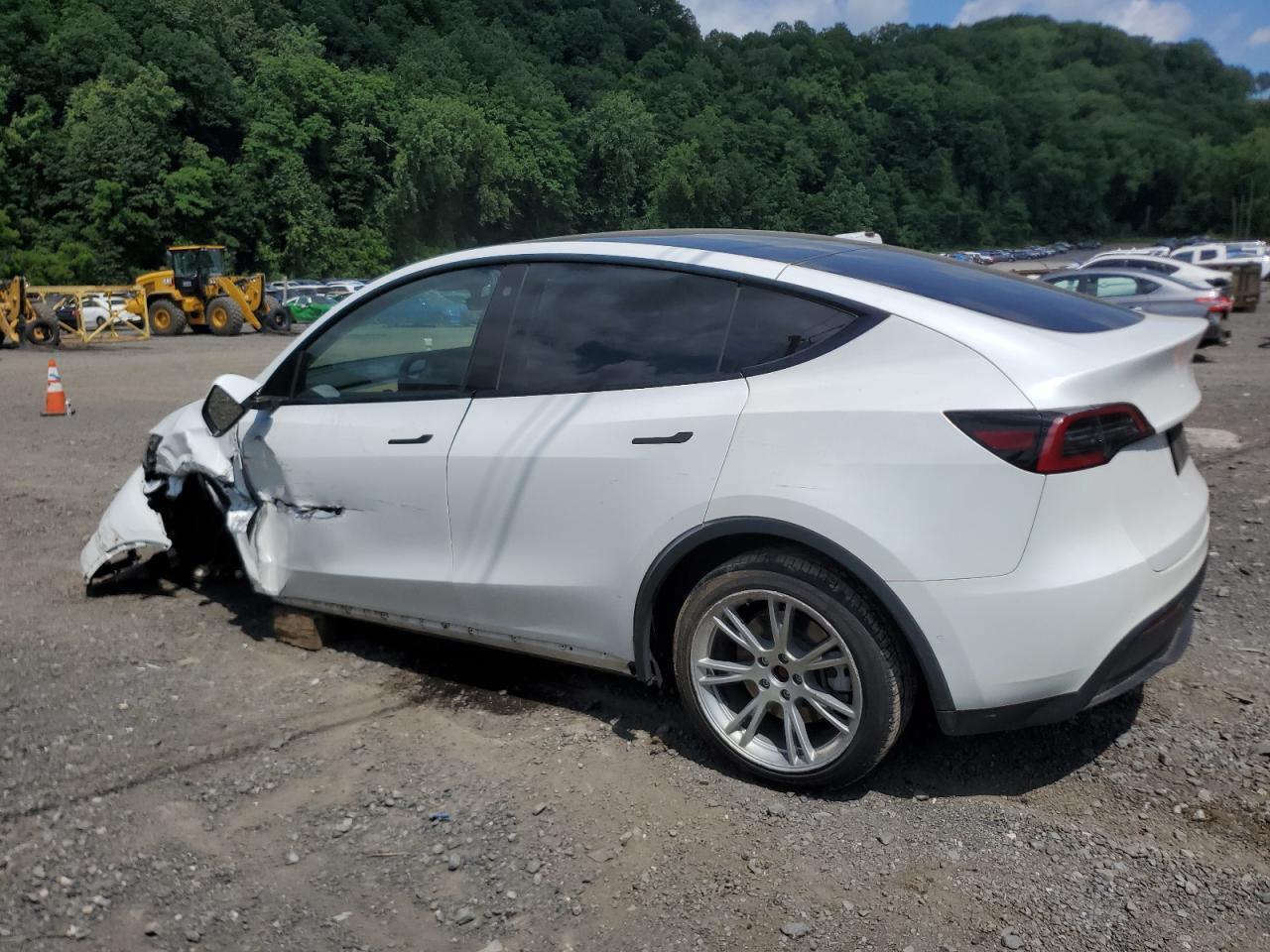 2022 Tesla Model Y - Фото 2