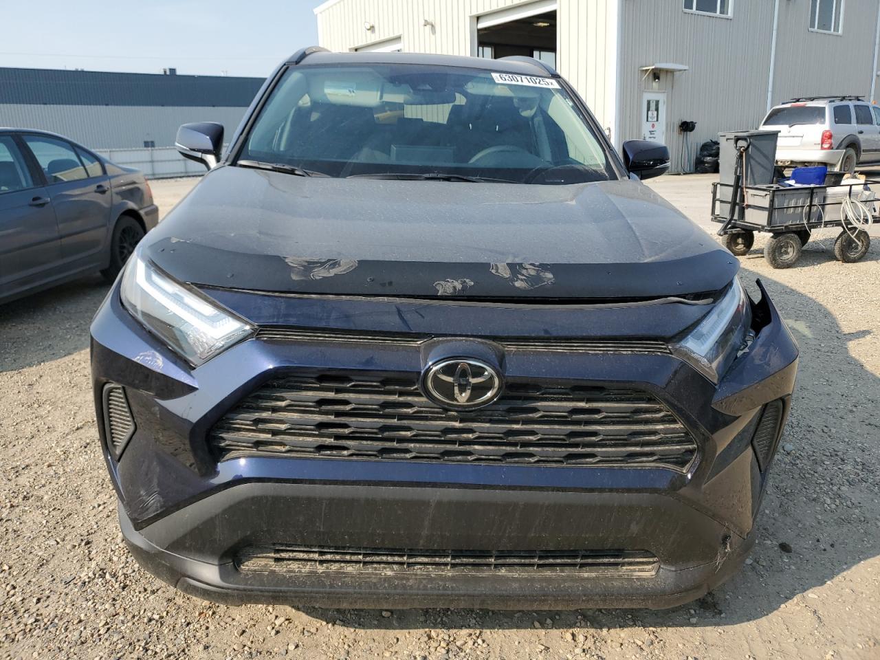 2025 Toyota Rav4 Xle - Image 5