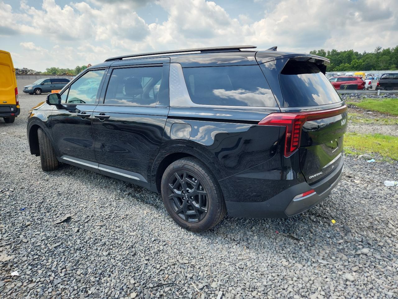 2025 Kia Carnival Sx - Фото 2