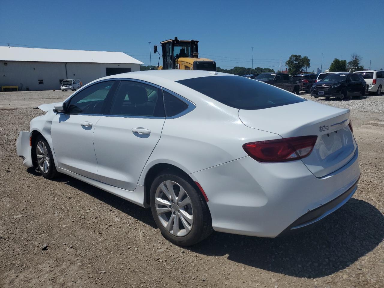 2015 Chrysler 200 Limited - Фото 2