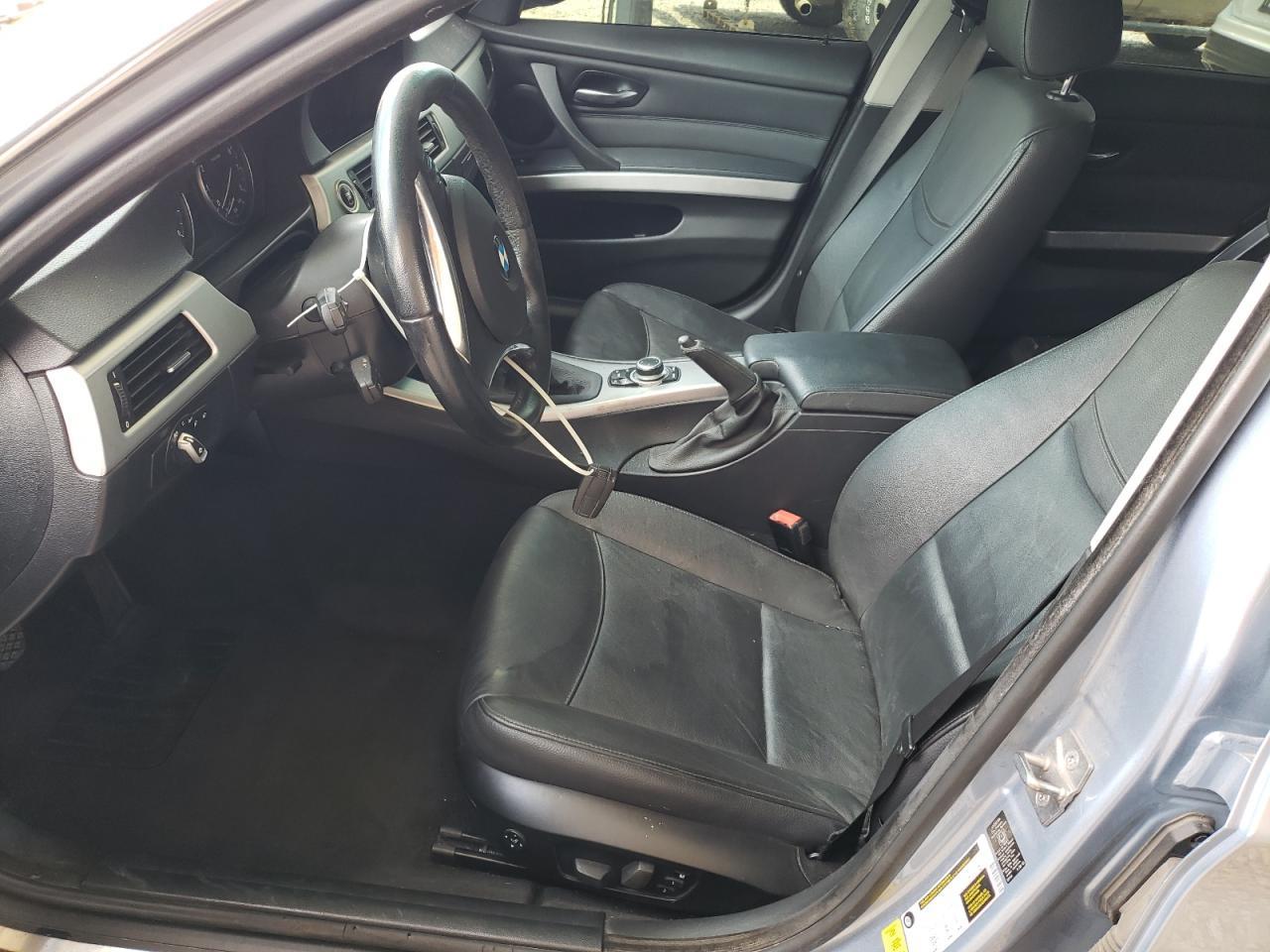 2010 BMW 335 Xi - Image 7