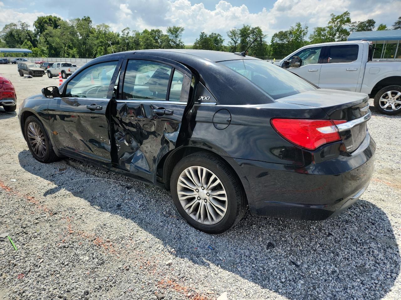 2012 Chrysler 200 Lx - Image 2