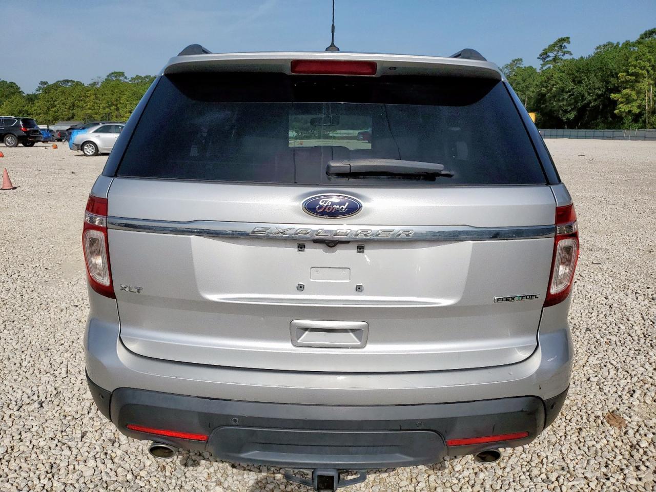 2014 Ford Explorer Xlt - Image 6