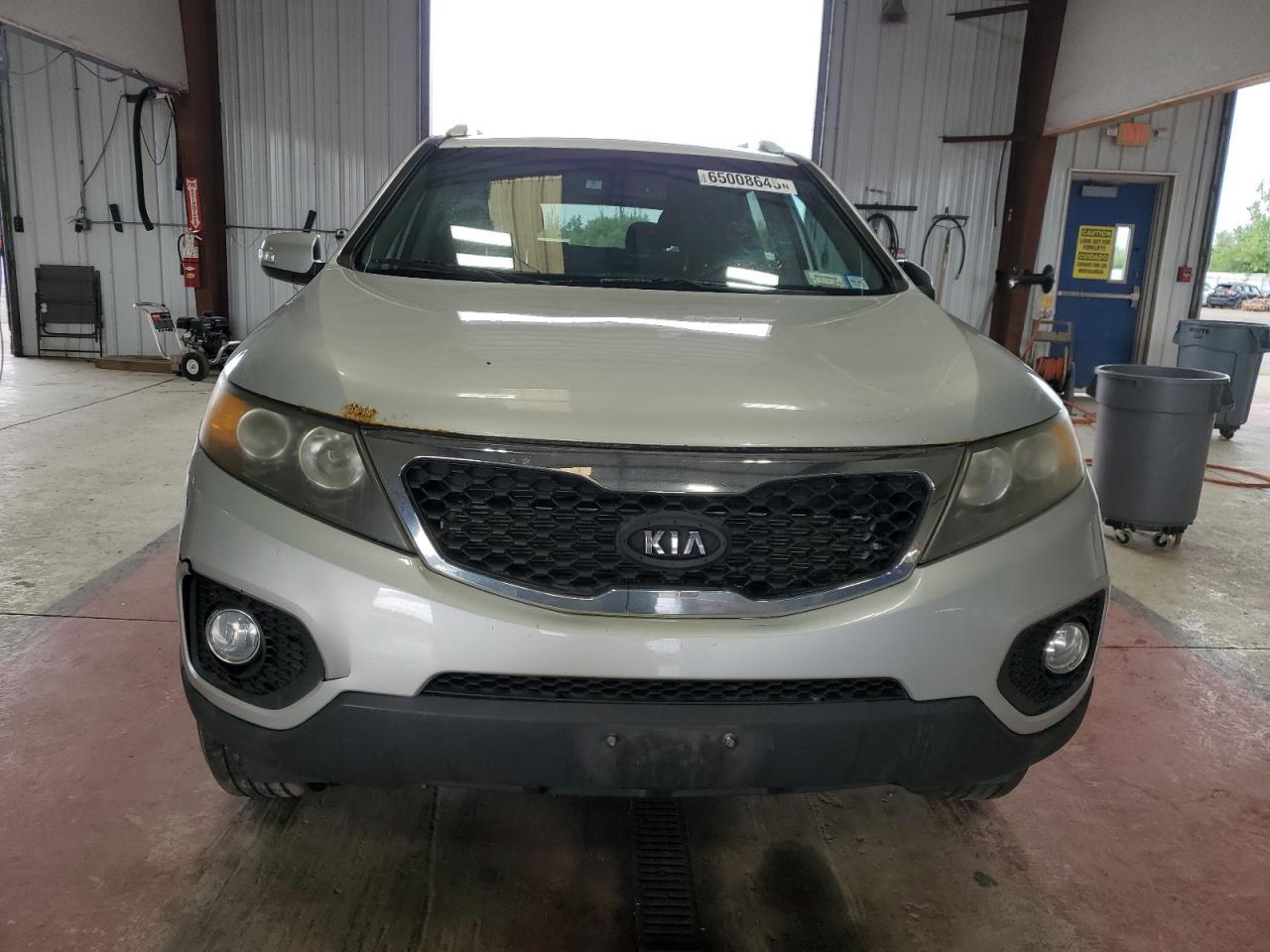 2011 Kia Sorento Base - Image 5