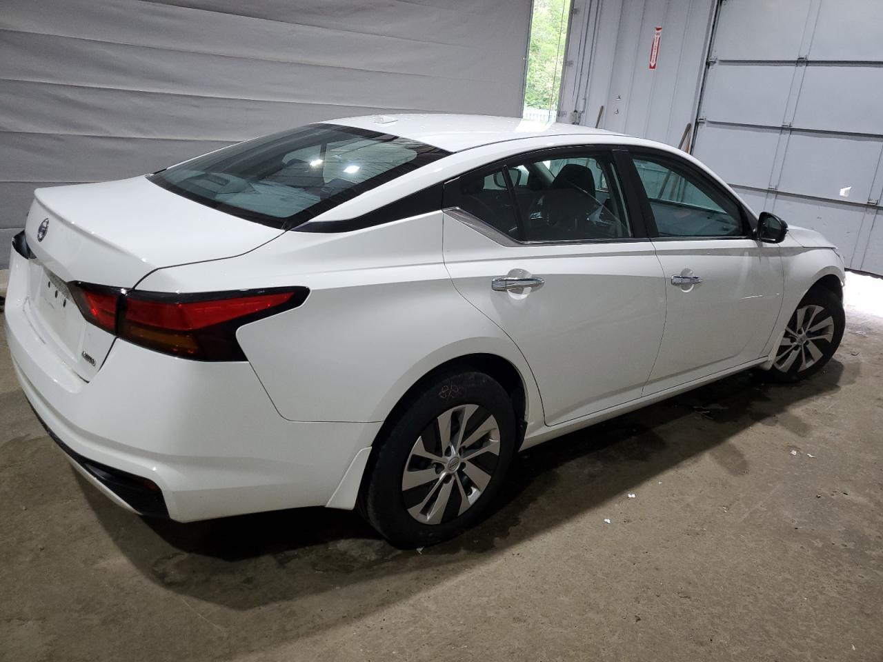 2019 Nissan Altima S - Image 3