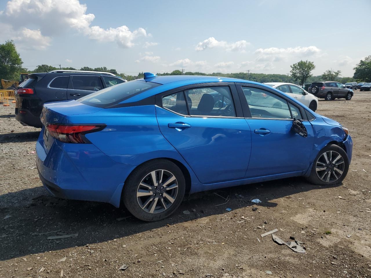 2024 Nissan Versa Sv - Image 3
