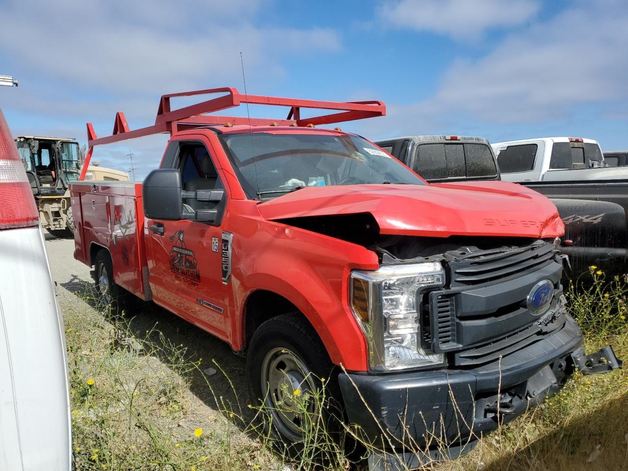 2018 Ford F350 Super Duty - Фото 4