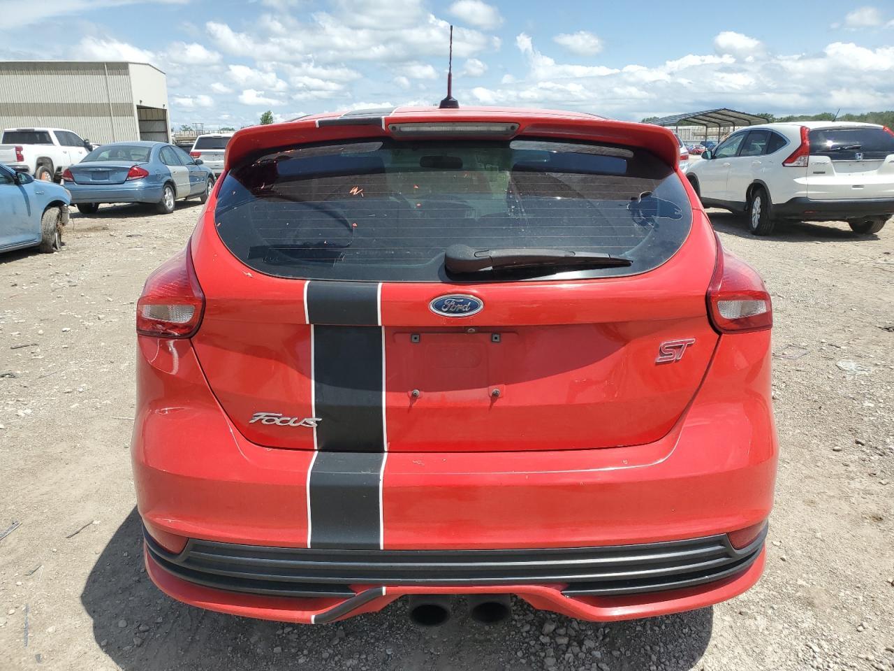 2015 Ford Focus St - Фото 6