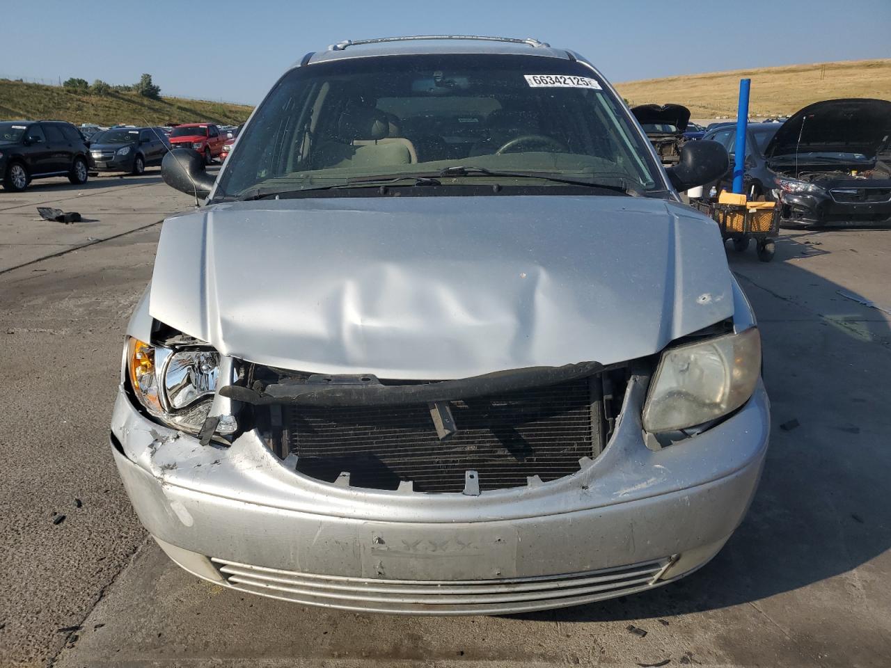 2003 Chrysler Town & Country Limited - Фото 5
