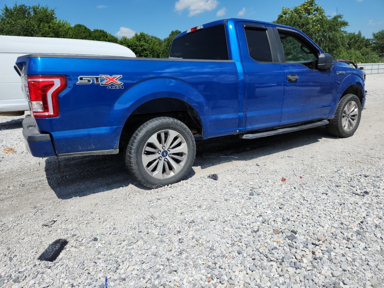 2017 Ford F150 Super Cab - Image 3