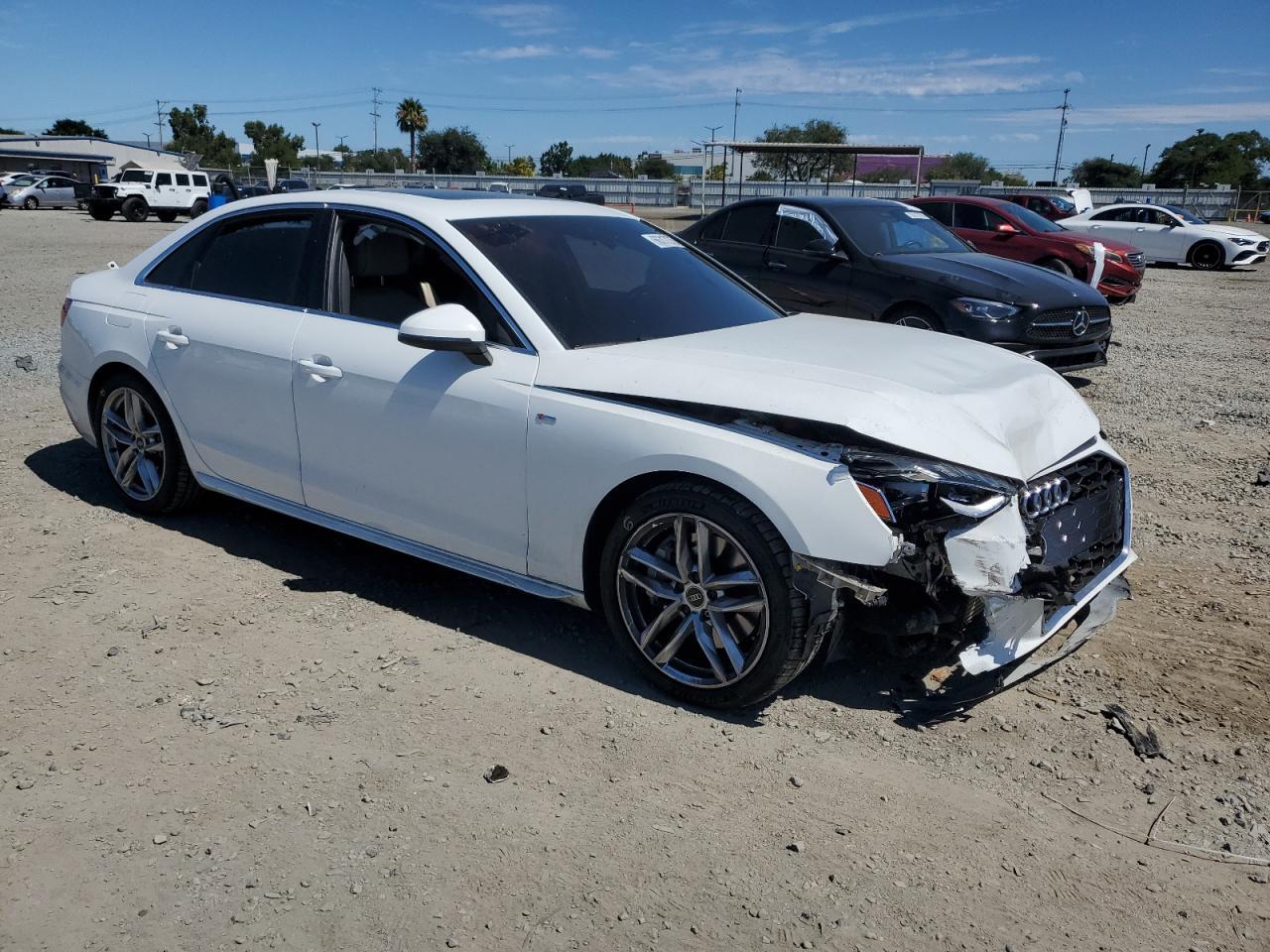 2023 Audi A4 Premium Plus 45 - Фото 4