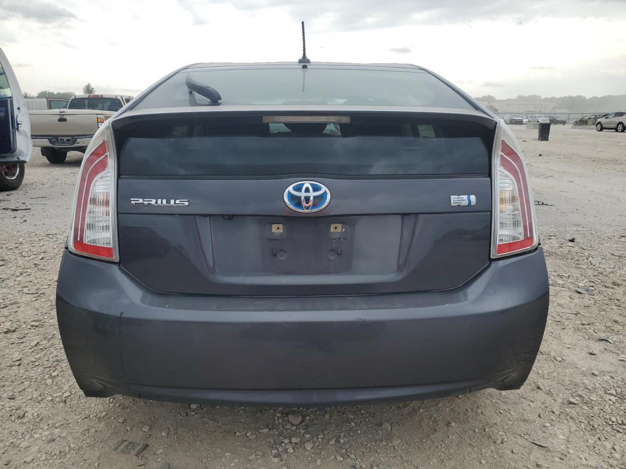 2012 Toyota Prius - Фото 6