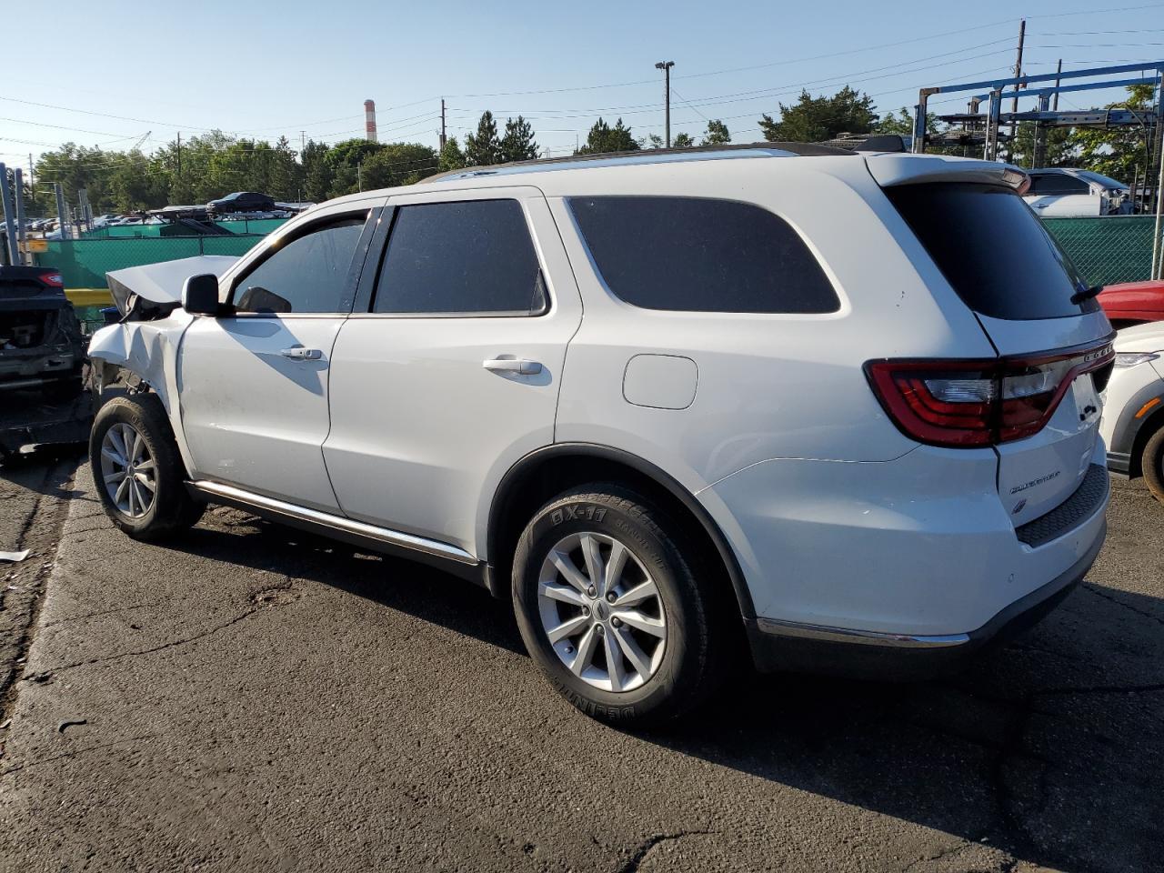 2019 Dodge Durango Sxt - Image 2