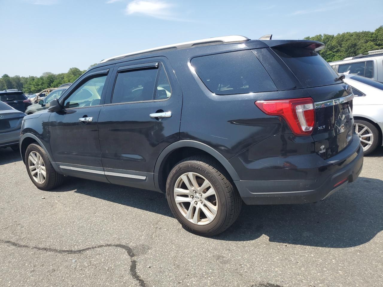 2019 Ford Explorer Xlt - Image 2