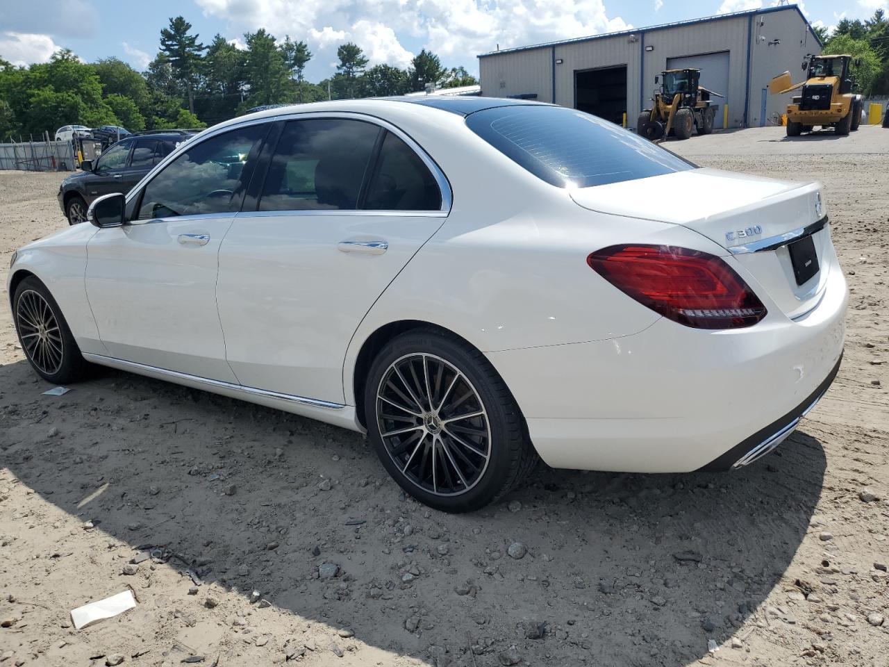 2021 Mercedes-Benz C 300 - Фото 2