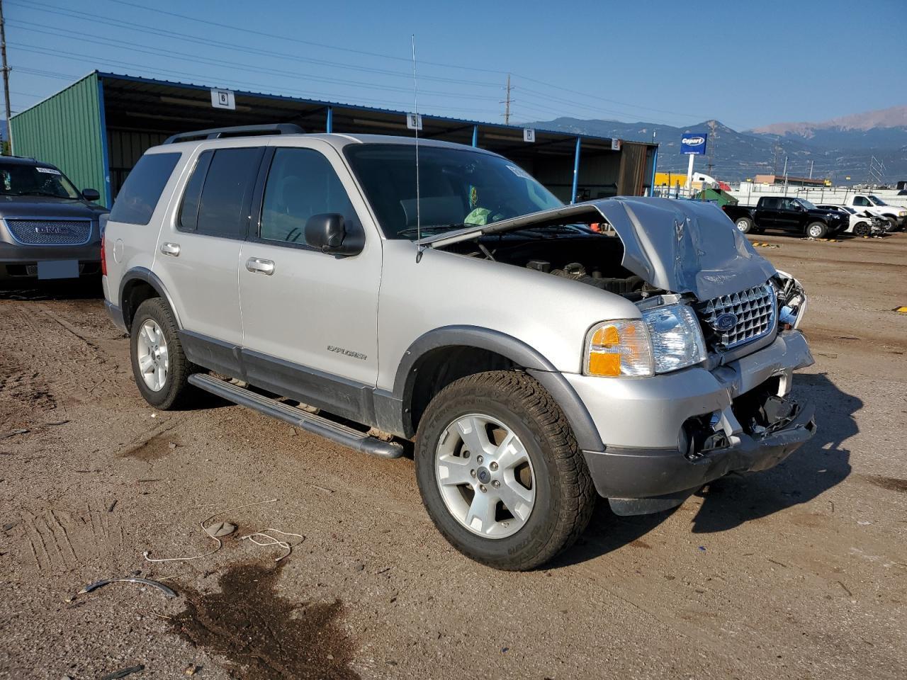 2004 Ford Explorer Xlt - Image 4