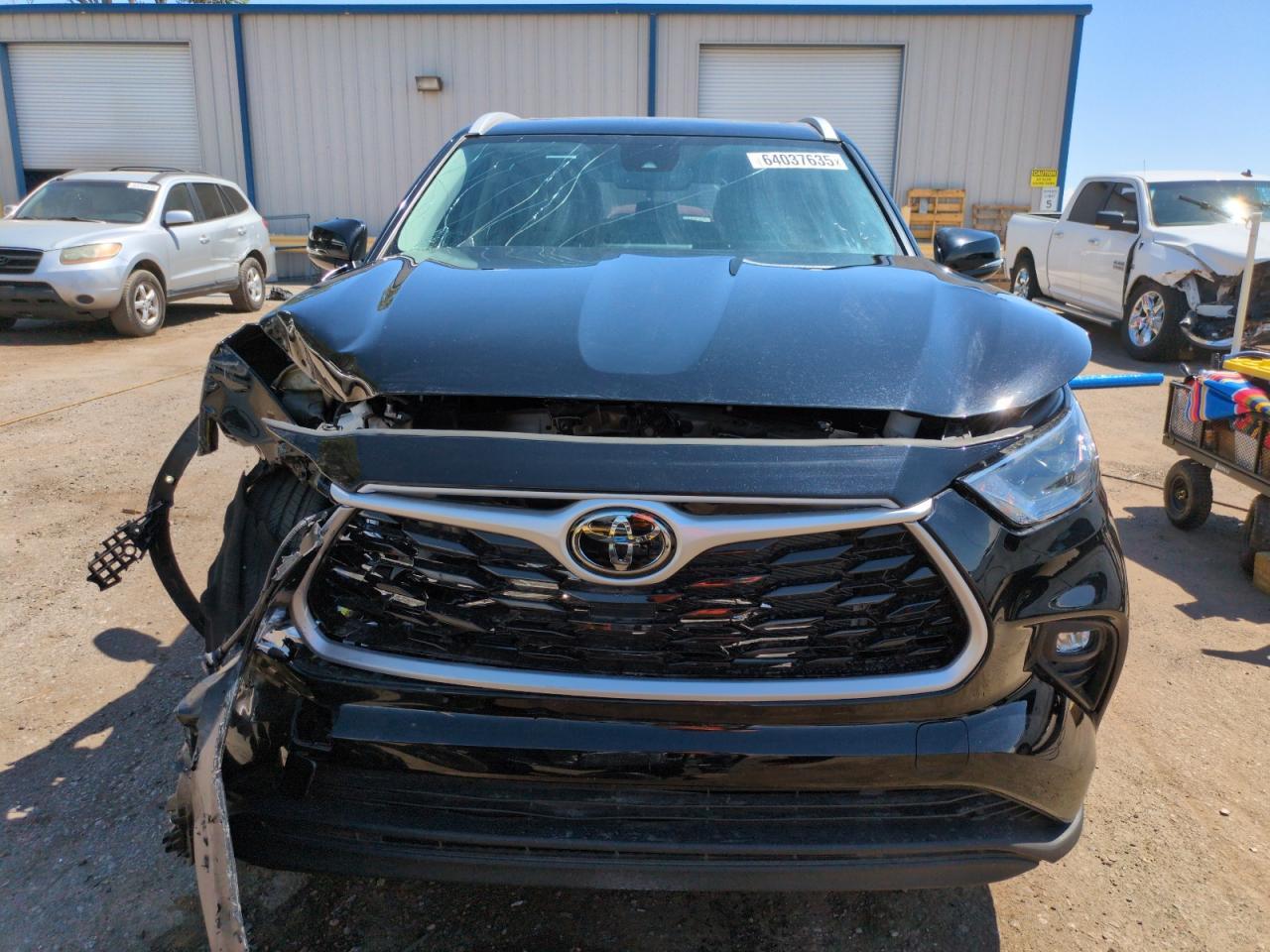 2022 Toyota Highlander Xle - Фото 5